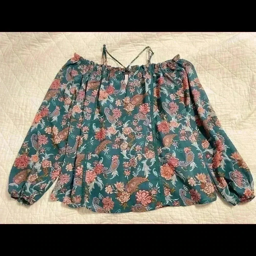 Xhilaration Green Boho Flower Green Blouse Shirt Top Woman’s Size‎ S